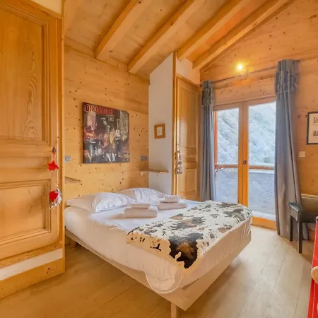 Alpehytte Luxury Pool & Jacuzzi Near Megeve Sallanches