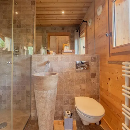 Luxury Pool & Jacuzzi Near Megeve *